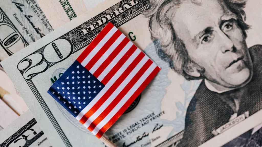 factors that affect physical therapist salary in new york USA